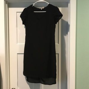 LIKE NEW Super cute black dress.